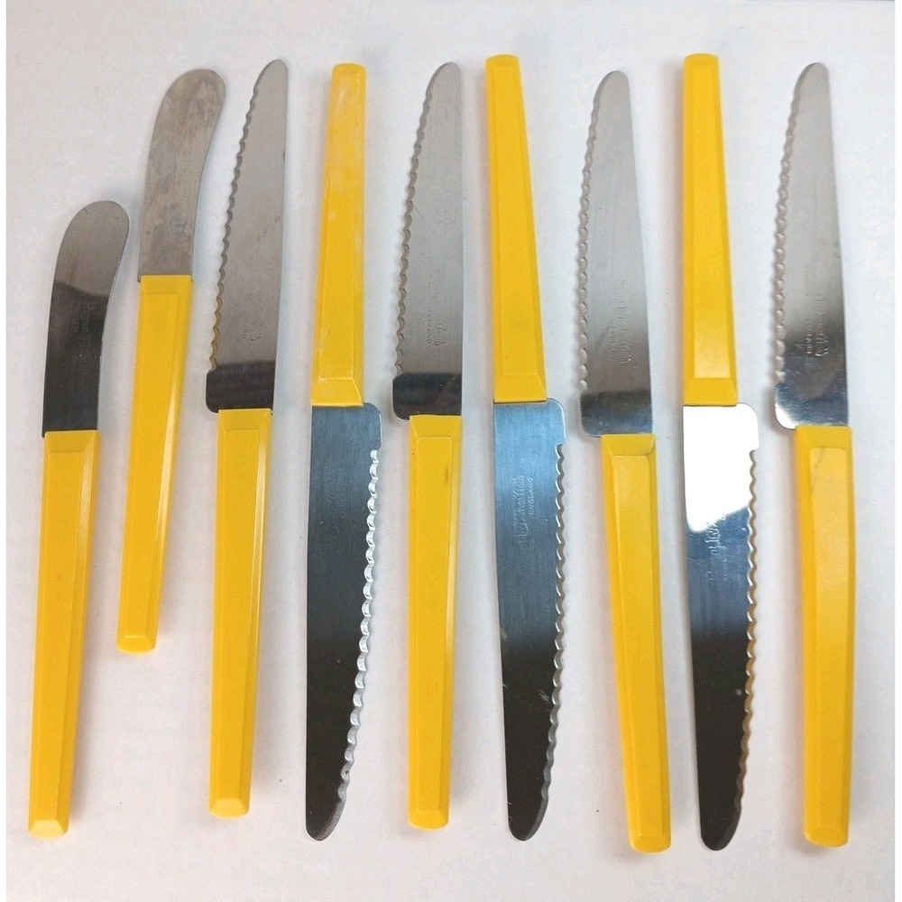 MCM  7 Serrated Knives 2 Spreader Knives‎ Yellow Plastic Handle Regent Sheffield